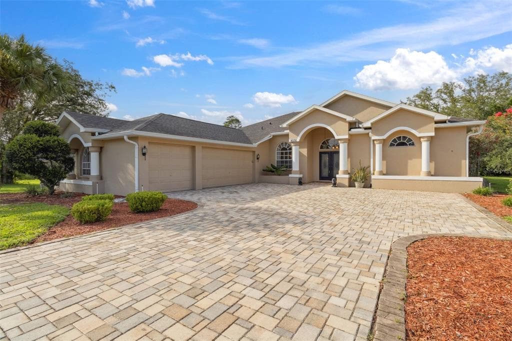 9376 BEARWALK PATH WEEKI WACHEE, FL 34613
