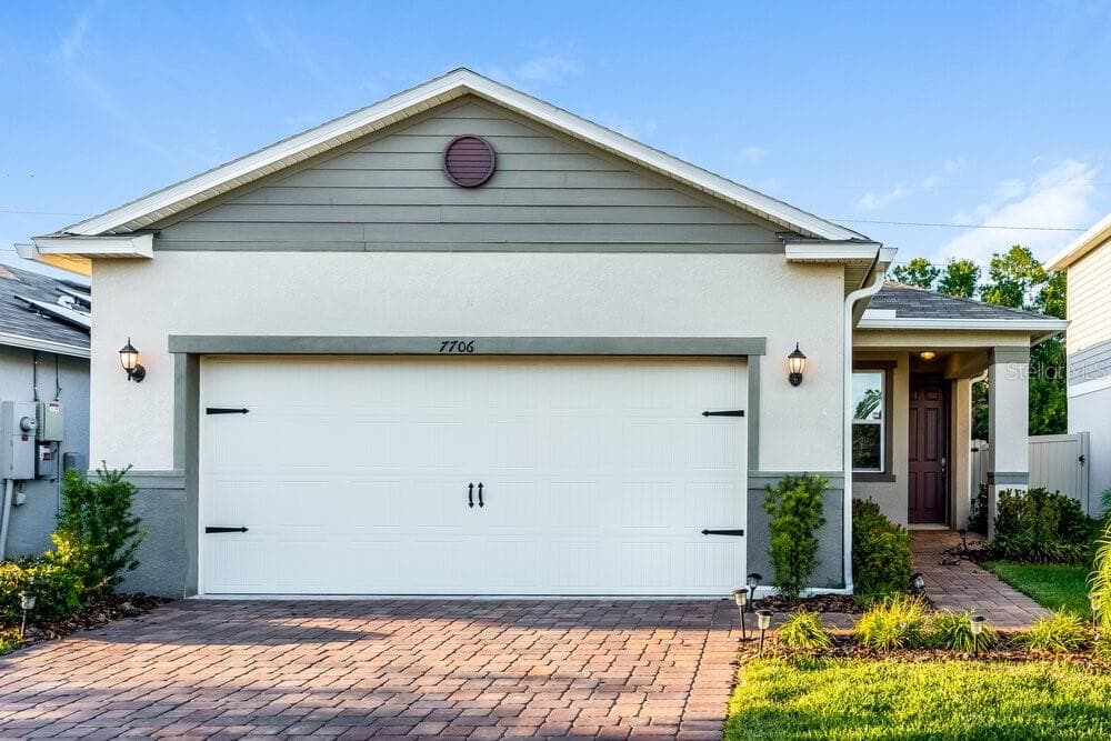 7706 SUNSHINE BRIDGE AVENUE GIBSONTON, FL 33534