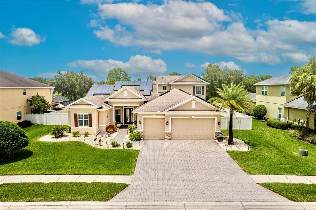 21049 SKI WAY