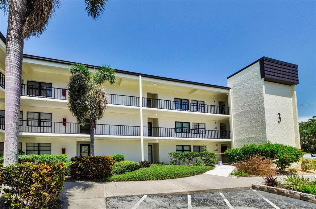 14130 ROSEMARY LANE UNIT 3306 LARGO, FL 33774