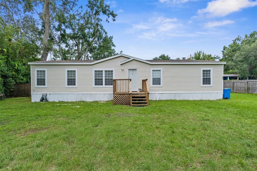 7312 MANHATTAN DRIVE TAMPA, FL 33625