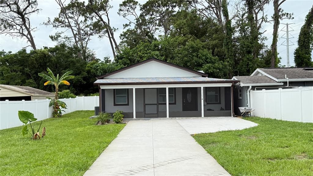 37542 EILAND BOULEVARD UNIT B ZEPHYRHILLS, FL 33542