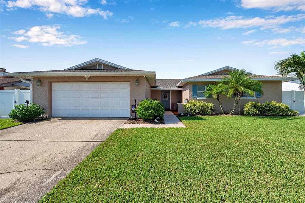 11524 124TH TERRACE LARGO, FL 33778