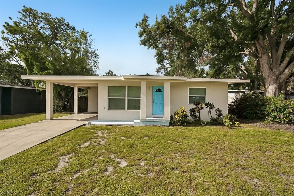 2340 NOVUS STREET SARASOTA, FL 34237