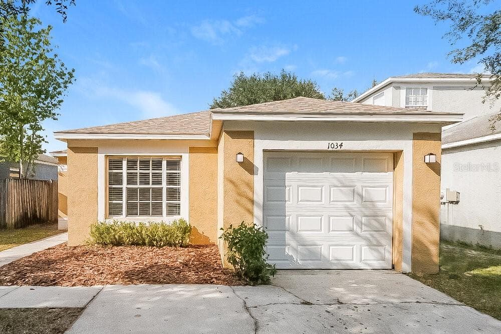 1034 HARVEST MOON DRIVE SEFFNER, FL 33584