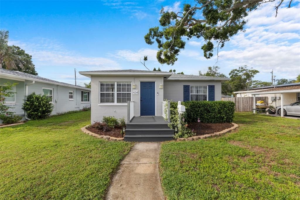 434 40TH AVENUE N ST PETERSBURG, FL 33703