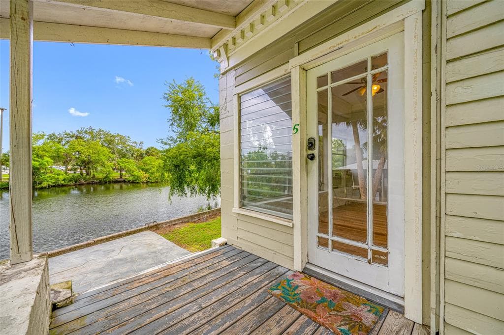 714 E HOLLYWOOD STREET UNIT 5 TAMPA, FL 33604