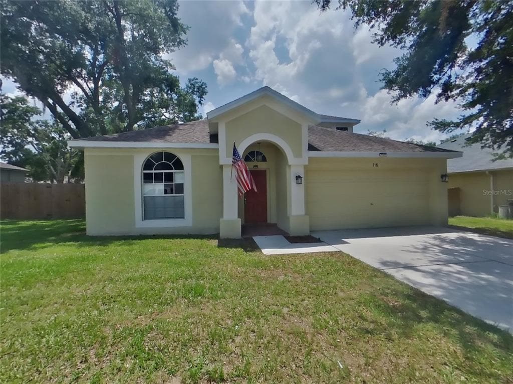 715 GRAND CANYON DRIVE VALRICO, FL 33594