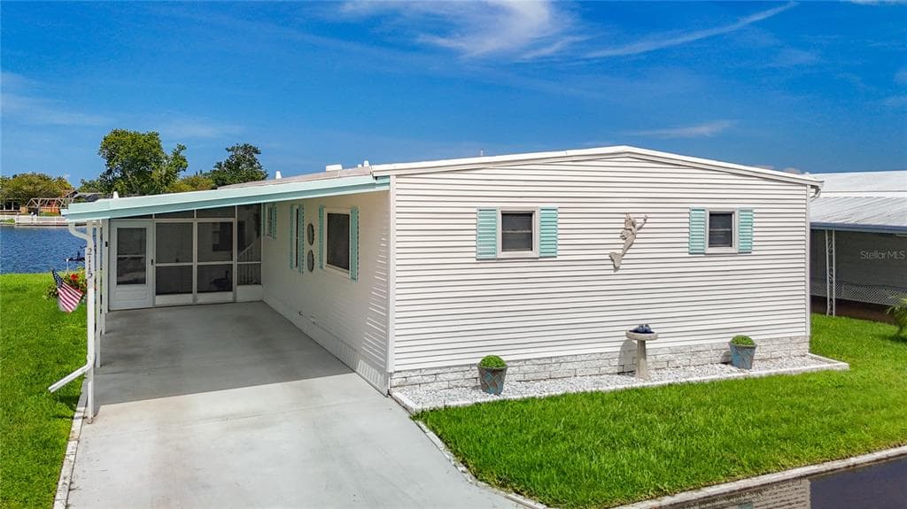 2115 WATERVIEW DRIVE HOLIDAY, FL 34691