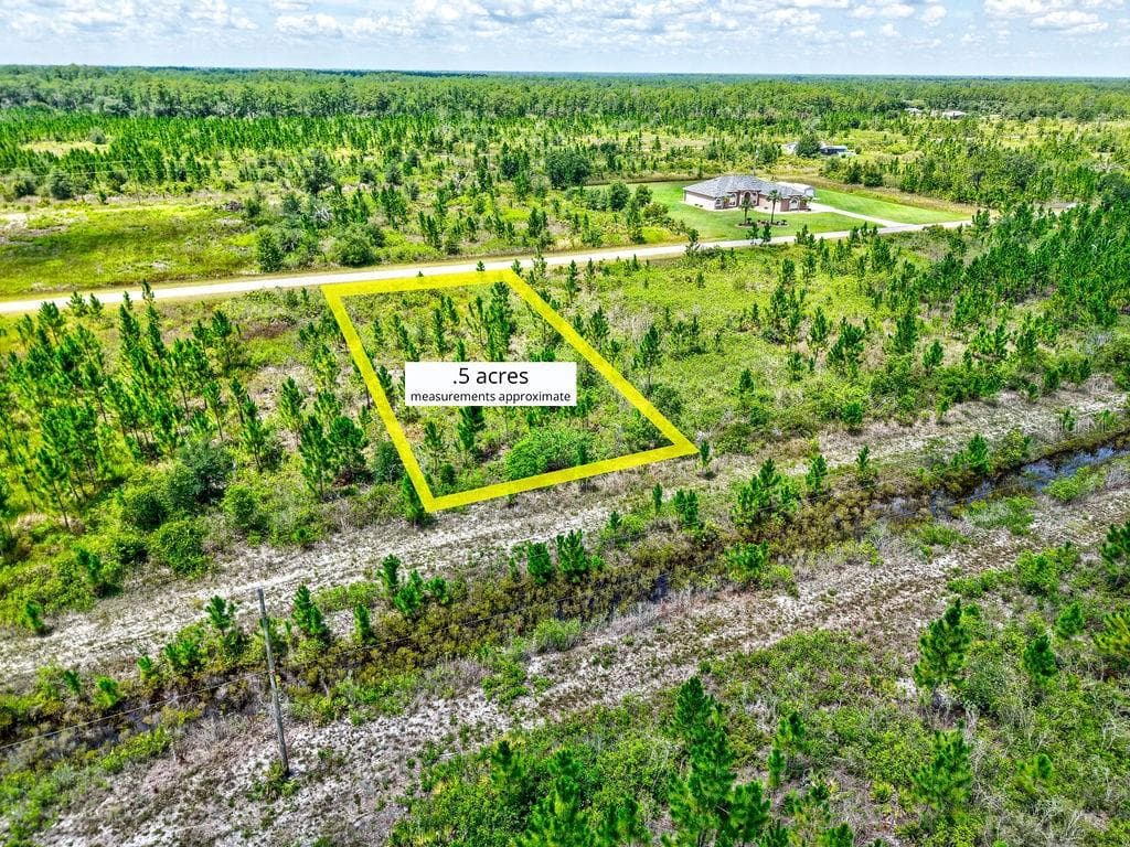 218 POINCIANA DRIVE INDIAN LAKE ESTATES, FL 33855