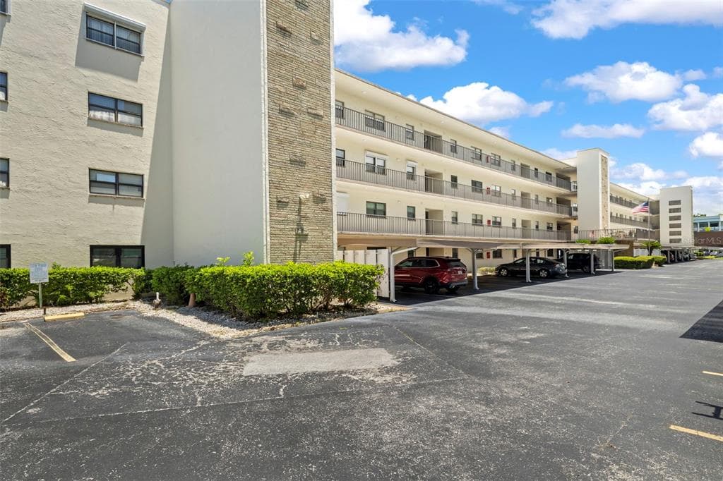 5920 80TH STREET N UNIT 309 ST PETERSBURG, FL 33709