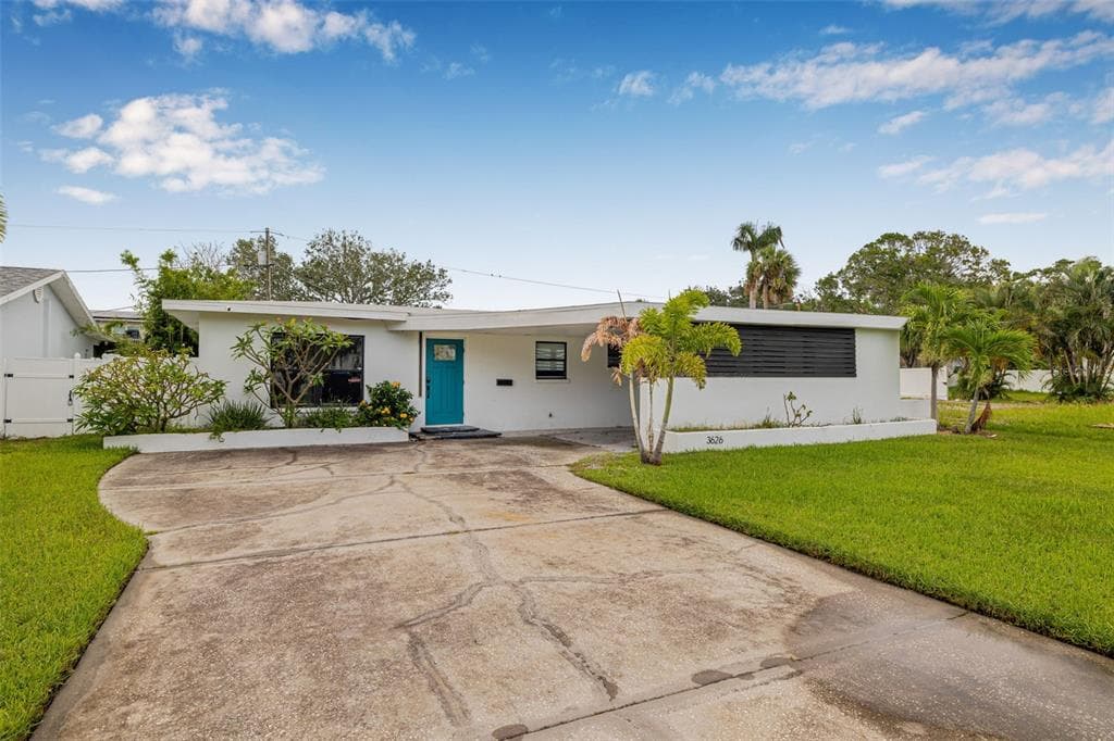 3626 BAYSHORE BOULEVARD NE ST PETERSBURG, FL 33703