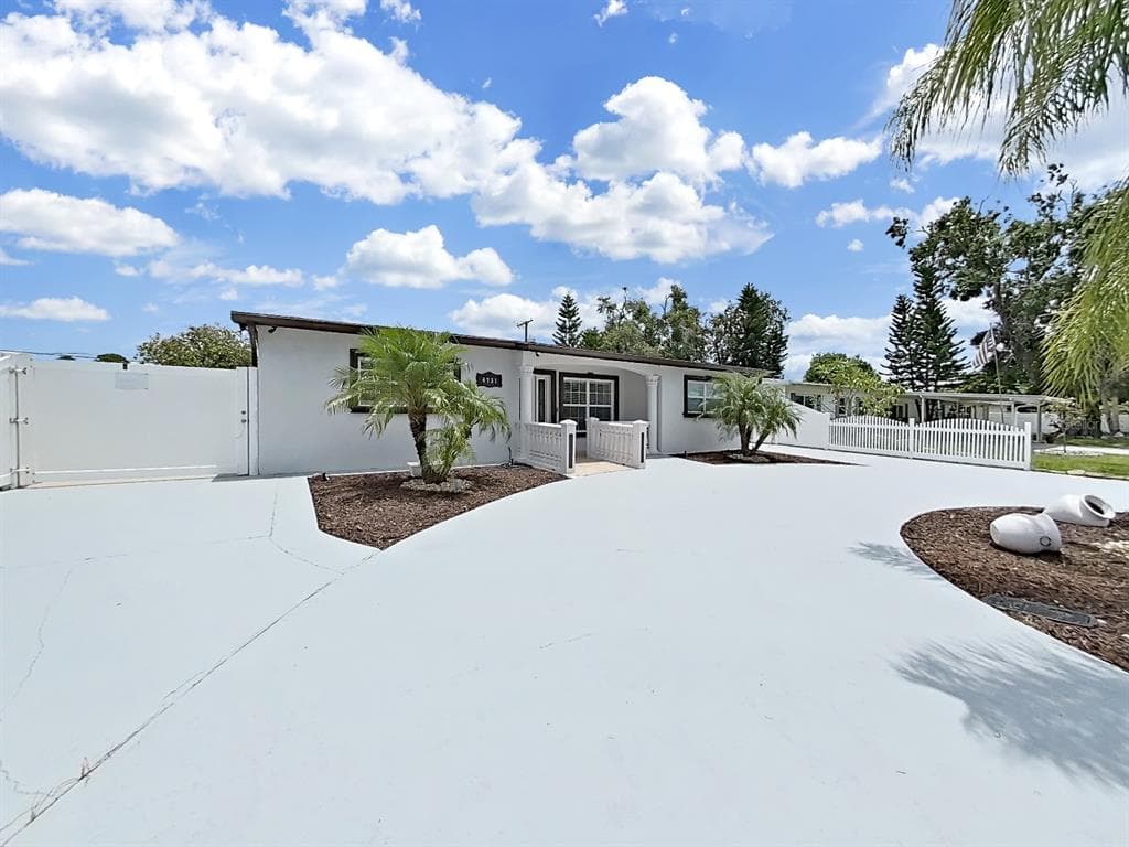 4731 ELDORADO DRIVE TAMPA, FL 33615