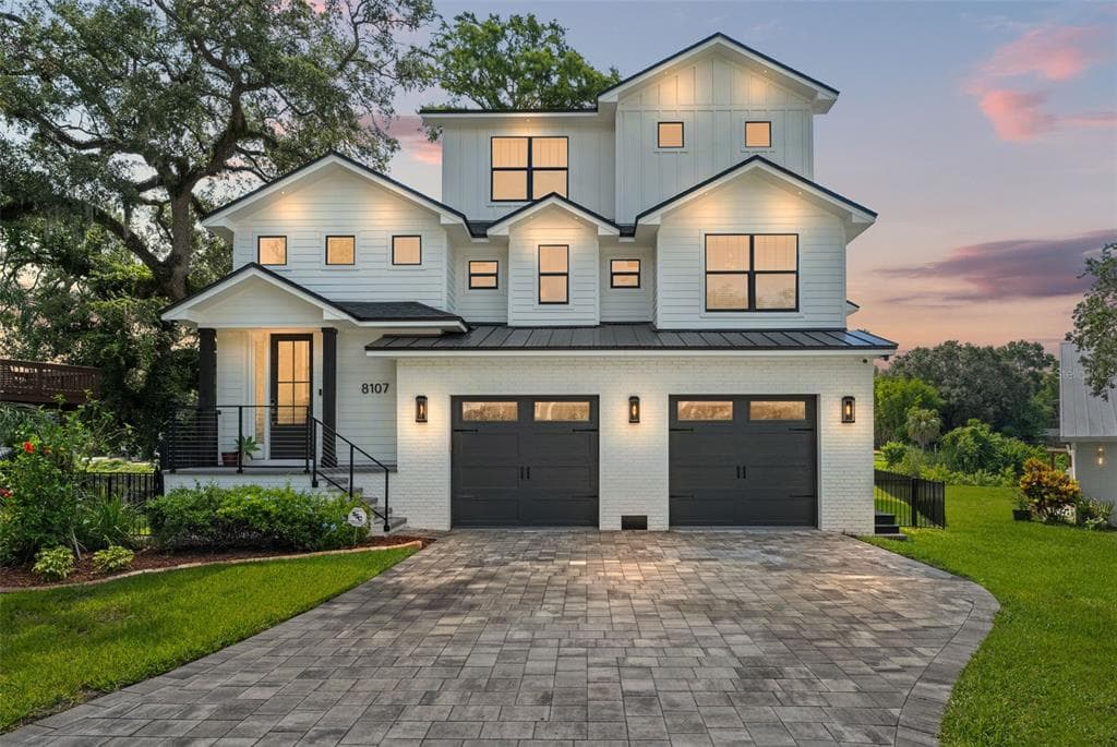 8107 N RIVER SHORE DRIVE TAMPA, FL 33604