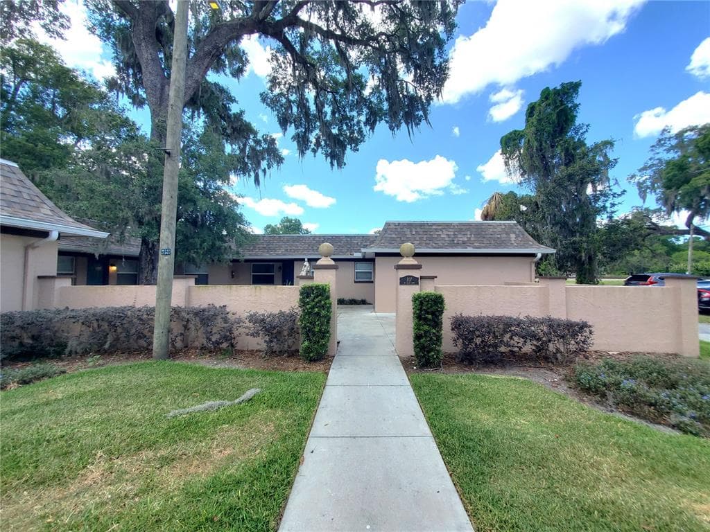107 W CLAY AVENUE UNIT 1 BRANDON, FL 33510
