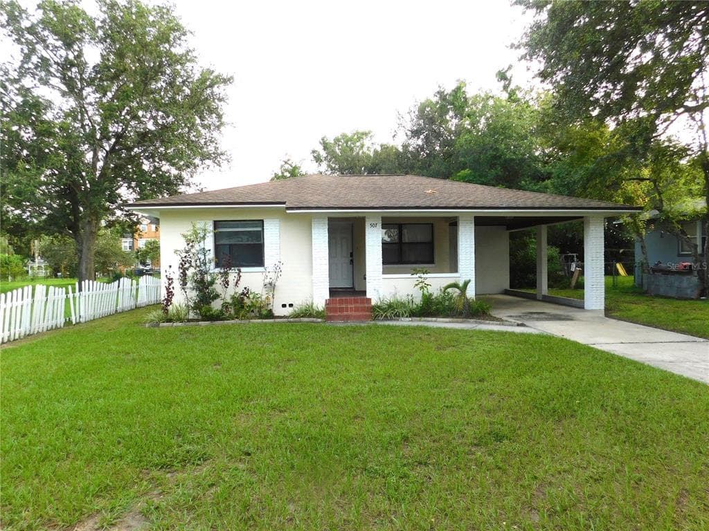507 FRANCIS BOULEVARD LAKELAND, FL 33801
