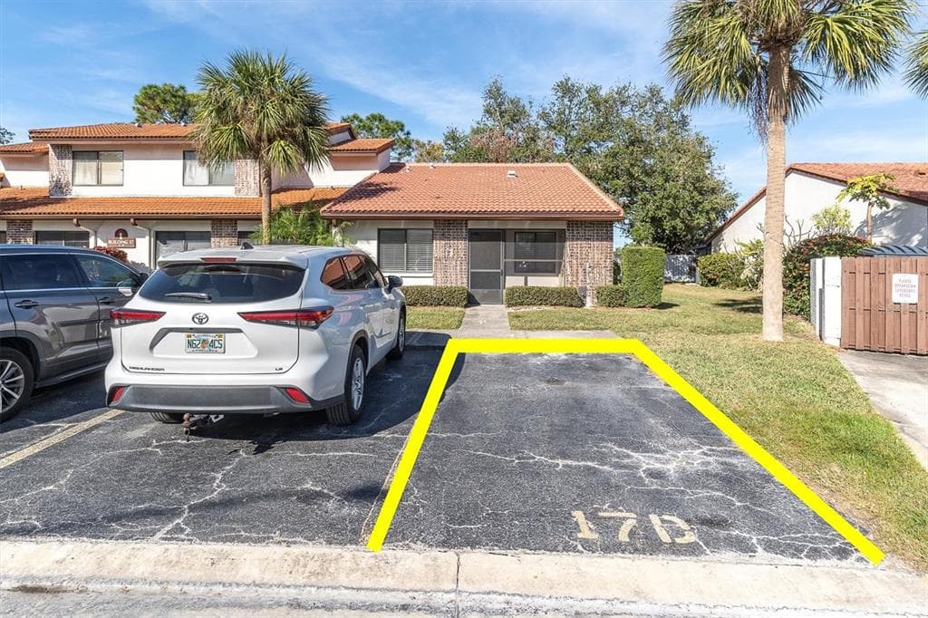 7360 ULMERTON ROAD UNIT 17D LARGO, FL 33771