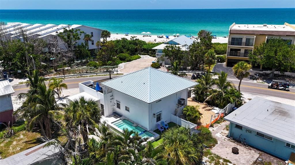 5613 GULF DRIVE HOLMES BEACH, FL 34217