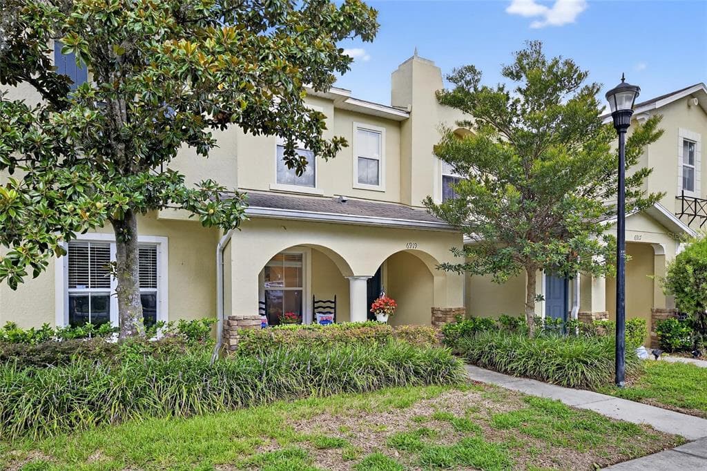 6919 HAWTHORNE TRACE LANE RIVERVIEW, FL 33578