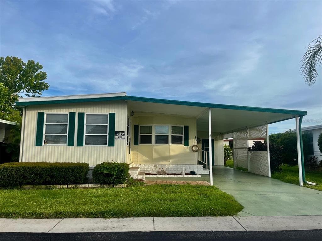 209 SEAGULL DRIVE TARPON SPRINGS, FL 34689