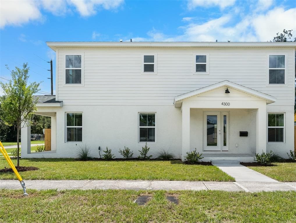 4300 5TH AVENUE S ST PETERSBURG, FL 33711