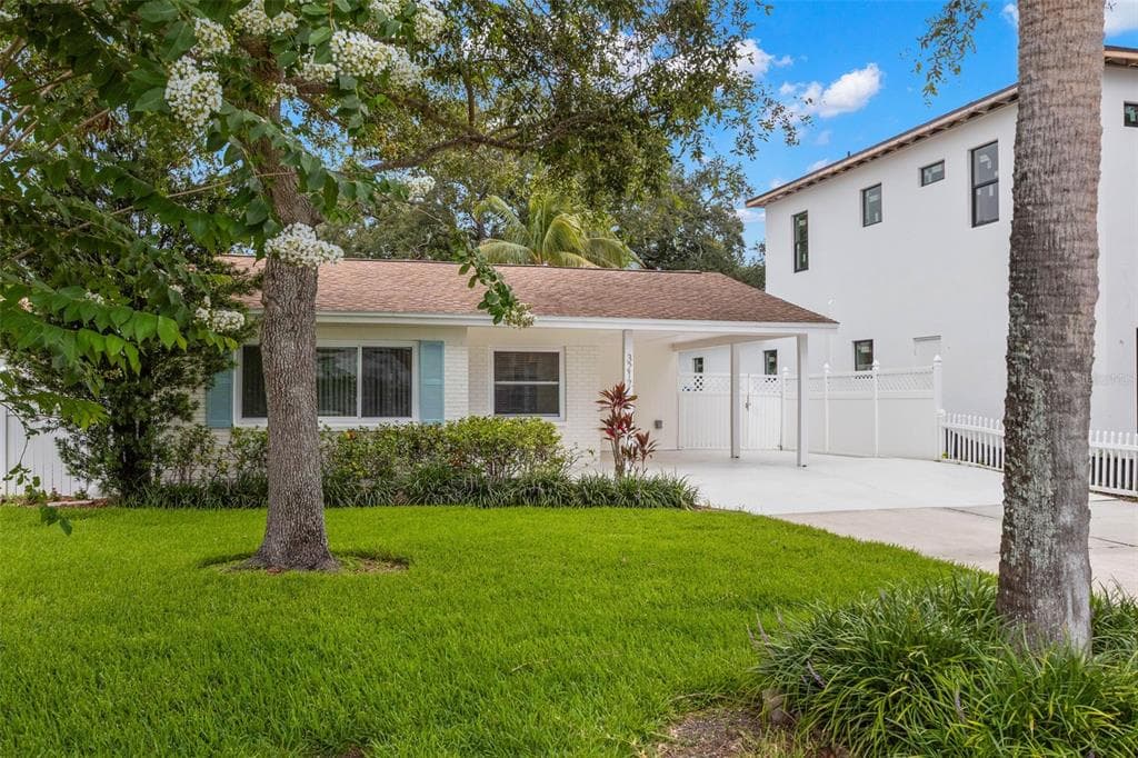 3217 W PRICE AVENUE TAMPA, FL 33611