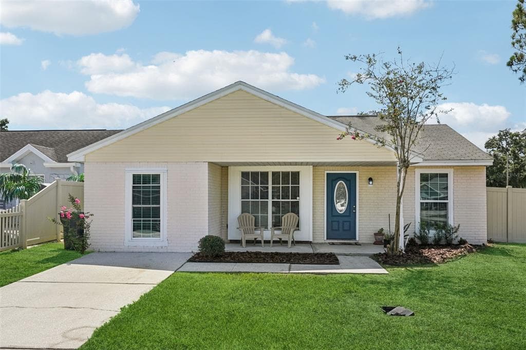 8201 CLERMONT ST TAMPA, FL 33637