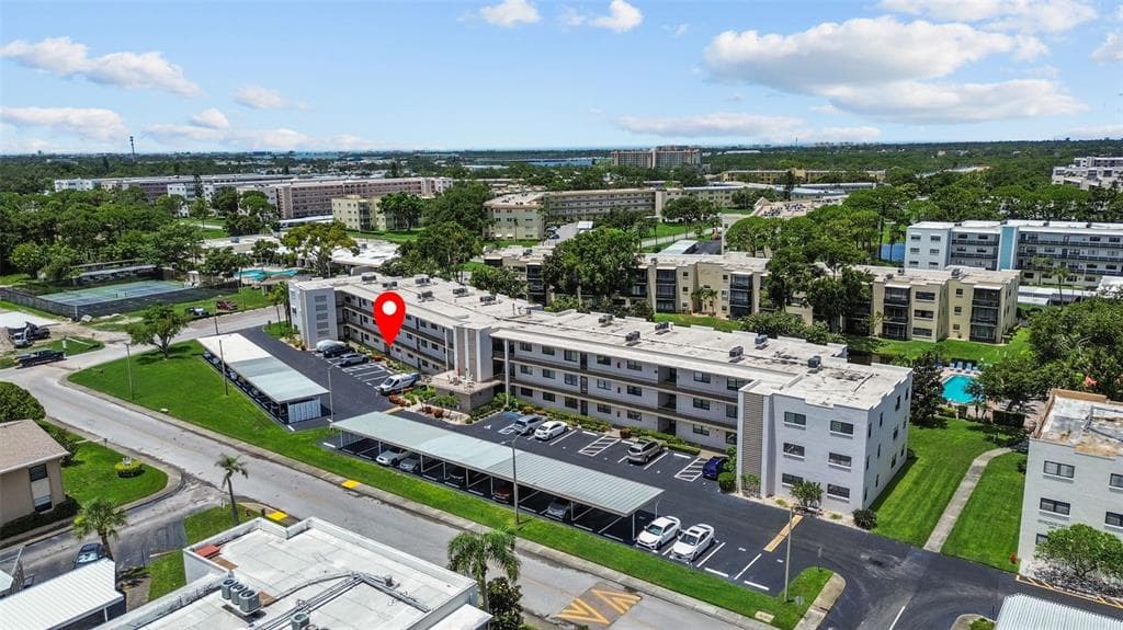 7941 58TH AVENUE N UNIT 104 ST PETERSBURG, FL 33709