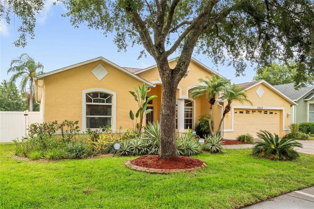 3803 GRAND FORKS DRIVE LAND O LAKES, FL 34639