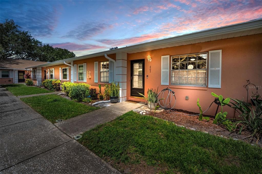 2250 DRUID ROAD E UNIT 403 CLEARWATER, FL 33764