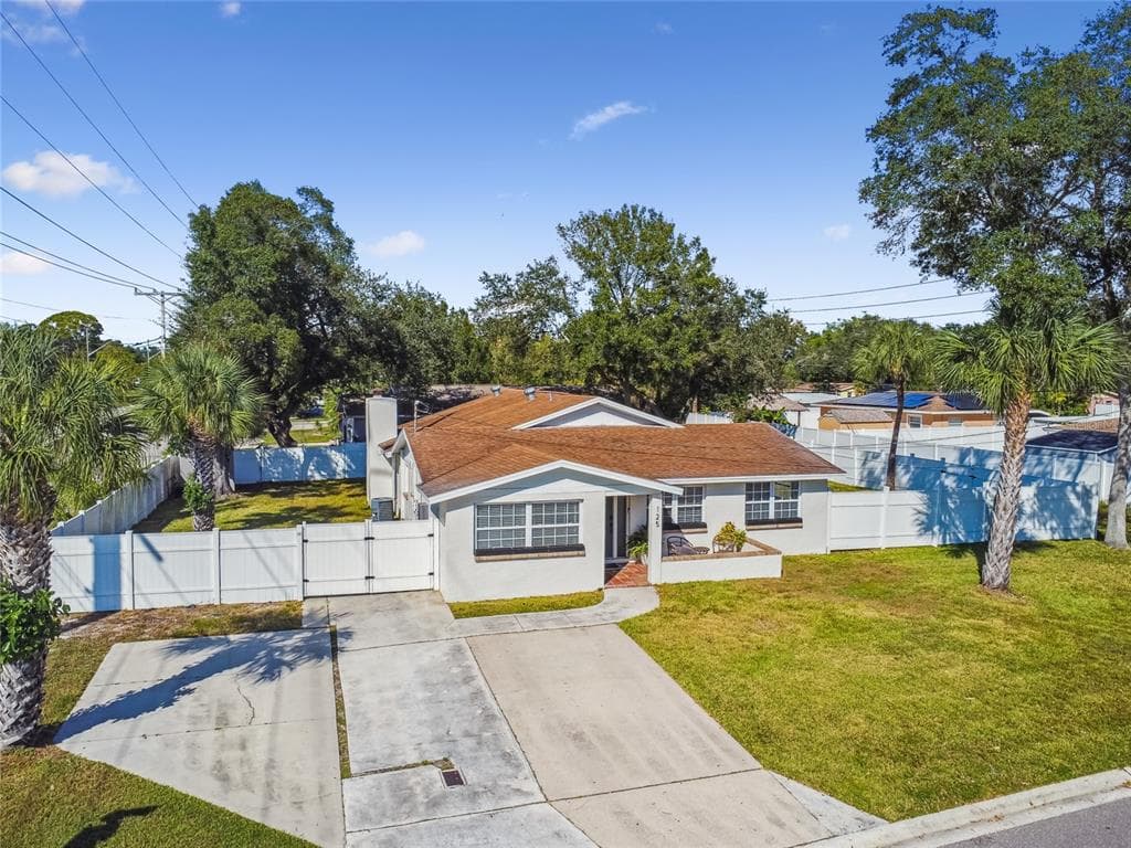 125 55TH AVENUE NE ST PETERSBURG, FL 33703