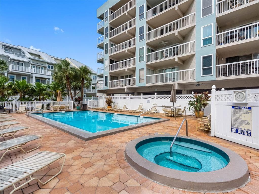 19925 GULF BOULEVARD UNIT 304 INDIAN SHORES, FL 33785