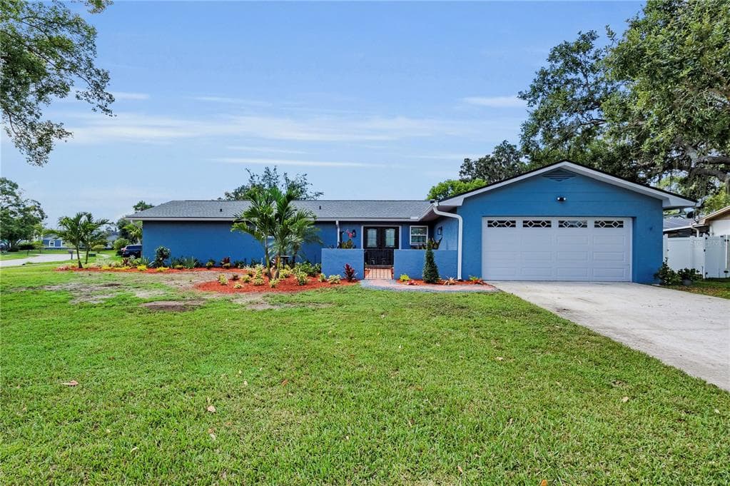 1119 LAKEMONT DRIVE VALRICO, FL 33594