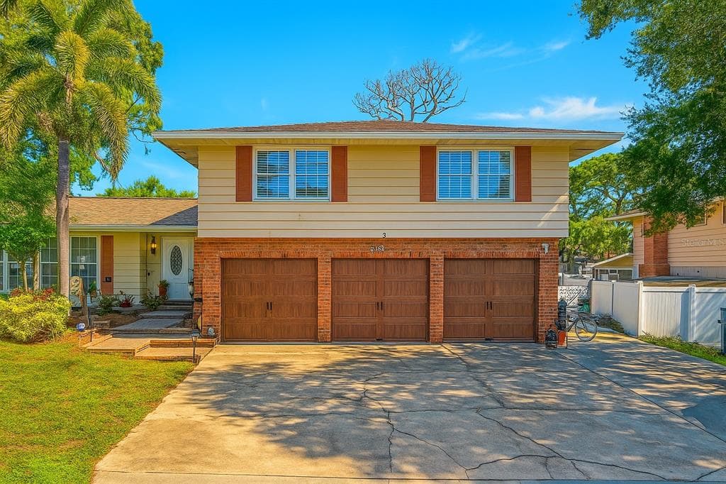 14176 86TH AVENUE SEMINOLE, FL 33776