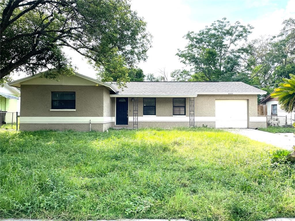 8307 TUPELO DRIVE TAMPA, FL 33637