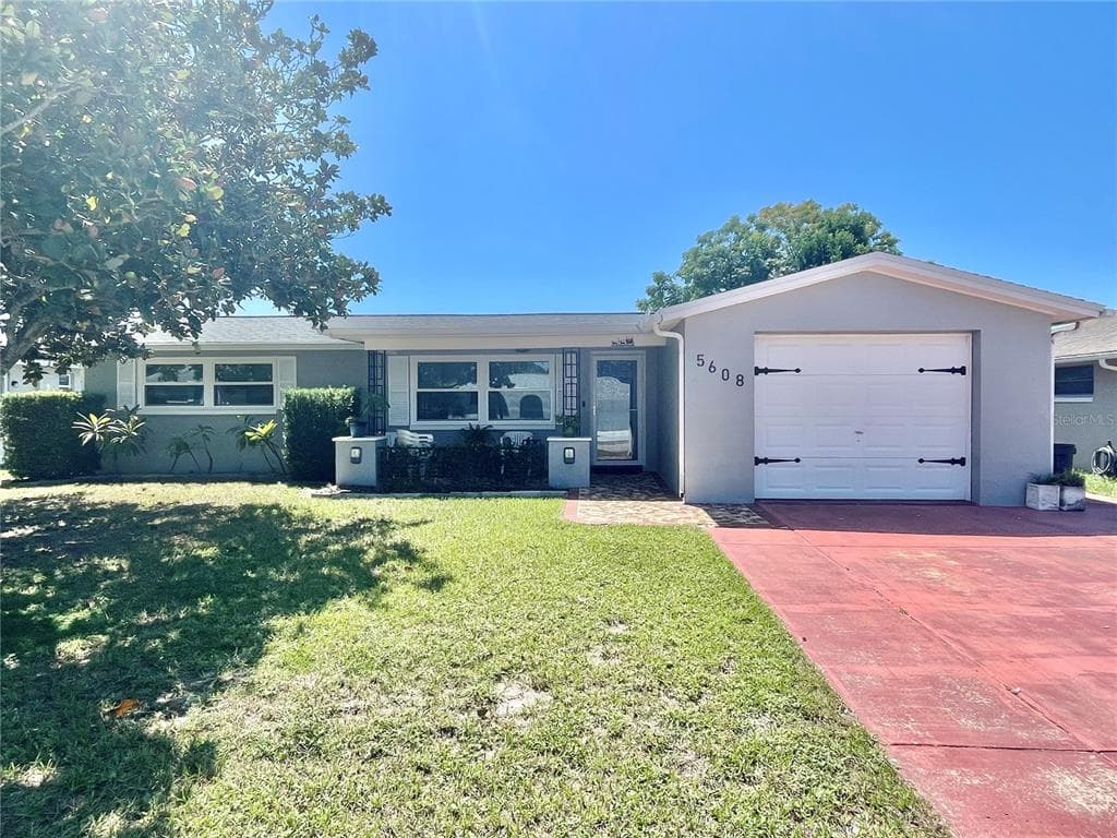 5608 PERKIN DRIVE NEW PORT RICHEY, FL 34652