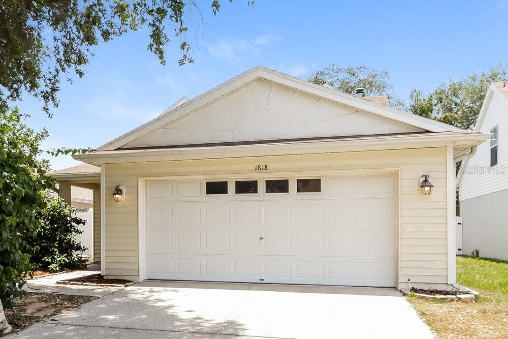 1818 HORSECHESTNUT COURT TRINITY, FL 34655
