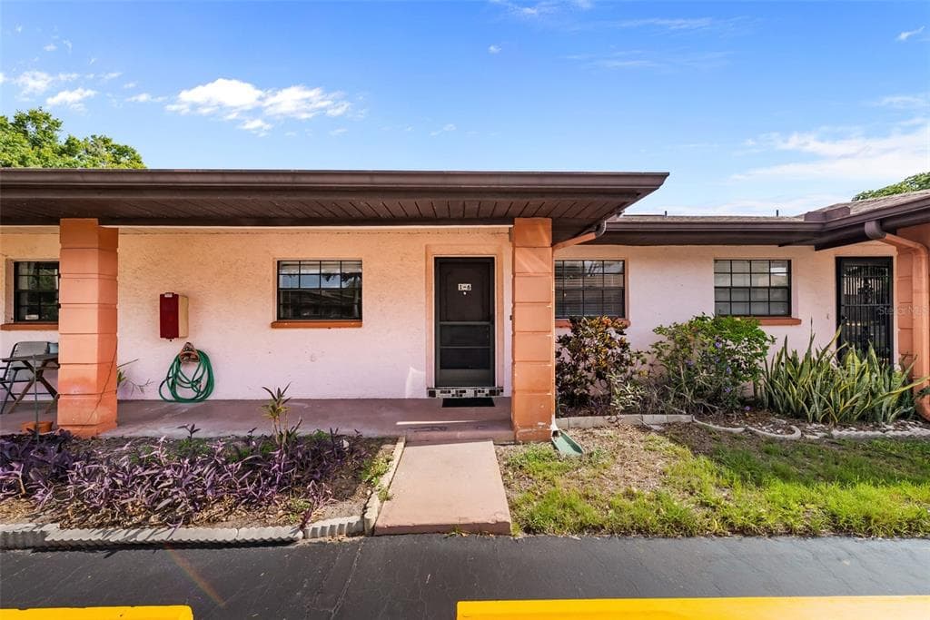 13250 RIDGE ROAD UNIT 1-6 LARGO, FL 33778