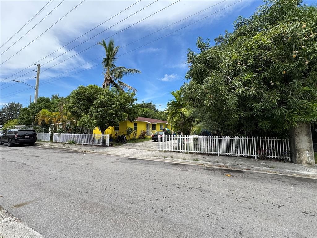 6951 NW 5TH COURT MIAMI, FL 33150