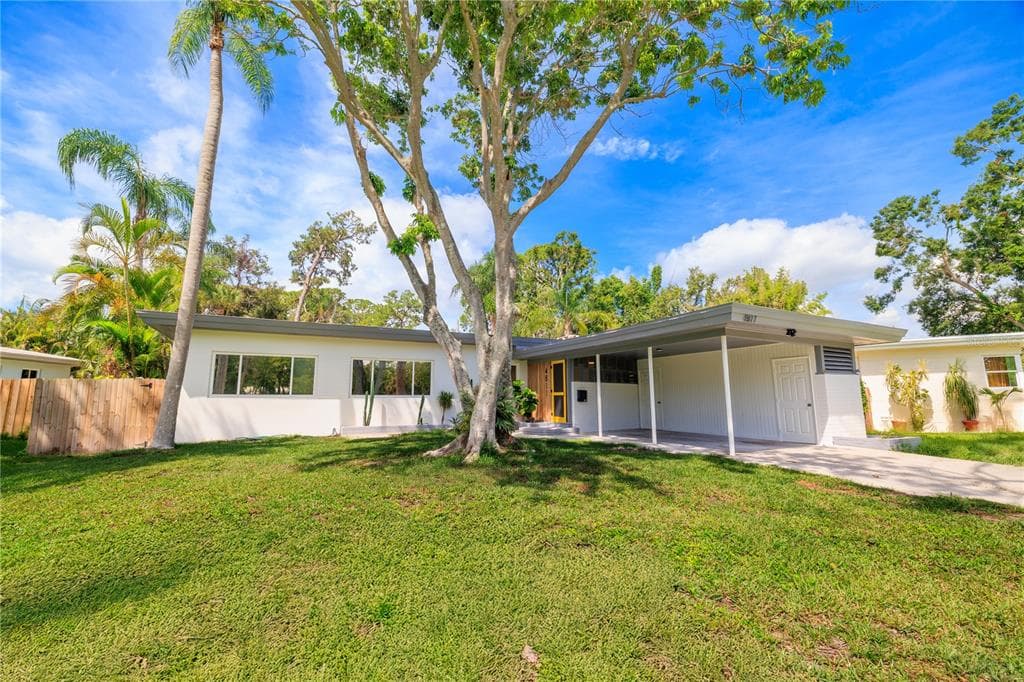 4811 JUANITA WAY S ST PETERSBURG, FL 33705