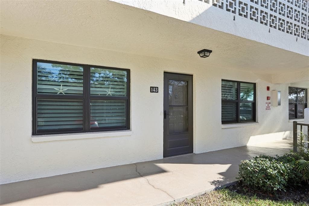 5085 1ST STREET NE UNIT 143 ST PETERSBURG, FL 33703