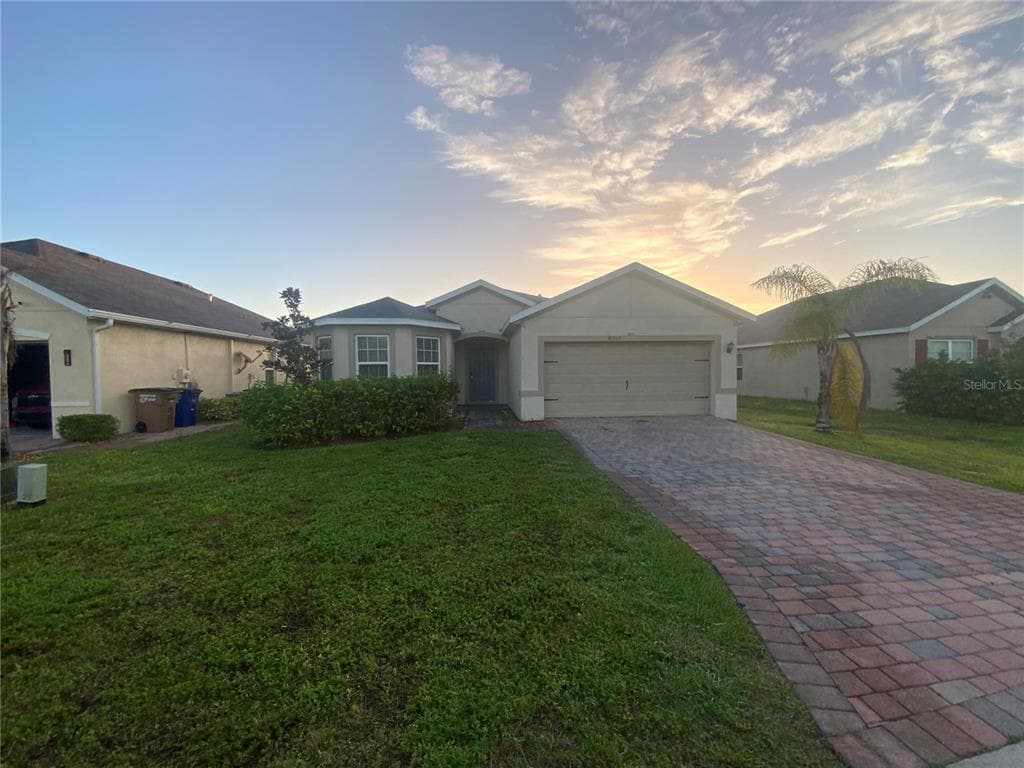 10317 SILVER POND LANE LEHIGH ACRES, FL 33936