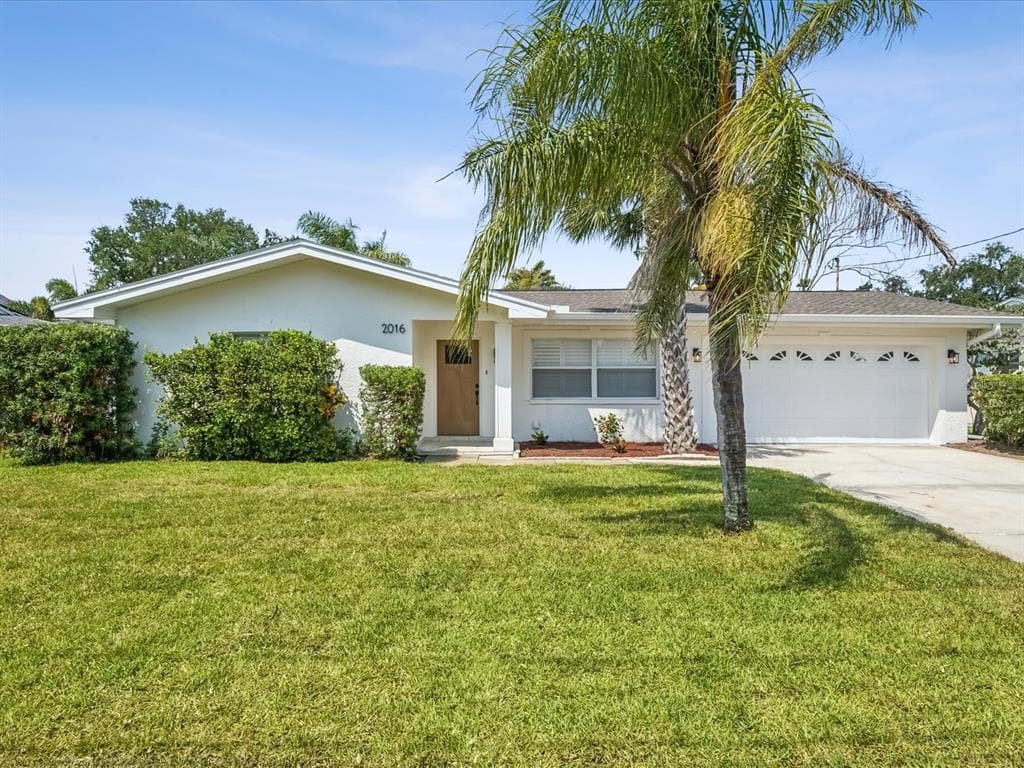 2016 COVE DRIVE LARGO, FL 33774
