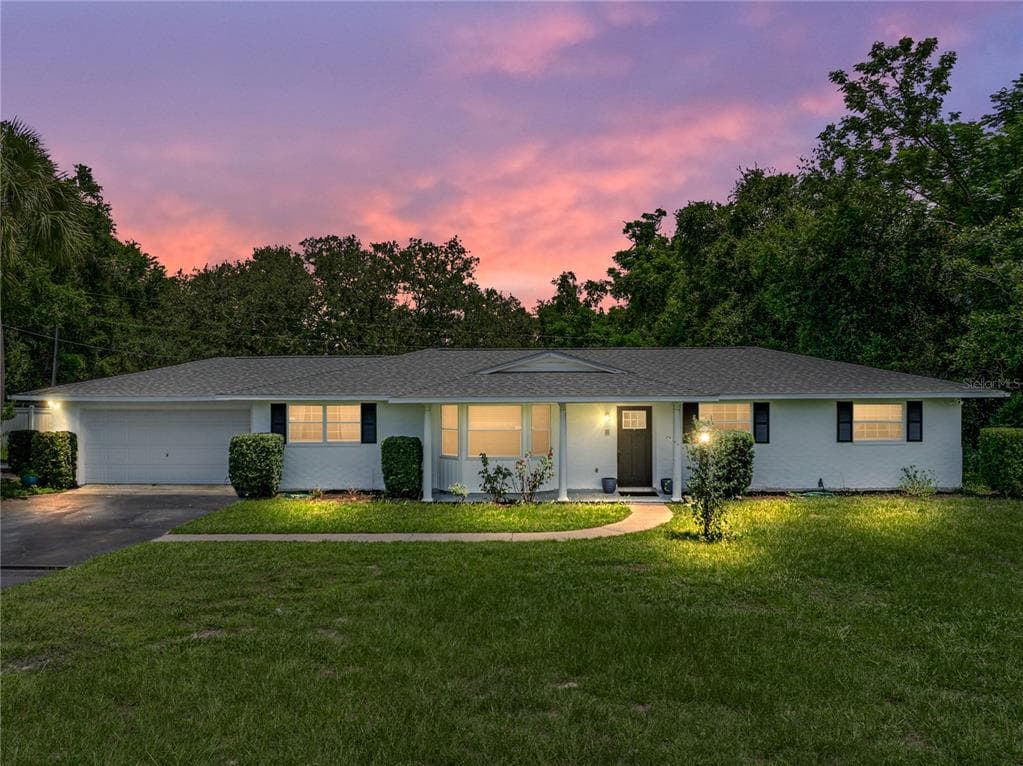 2937 EAGLES NEST ROAD FRUITLAND PARK, FL 34731