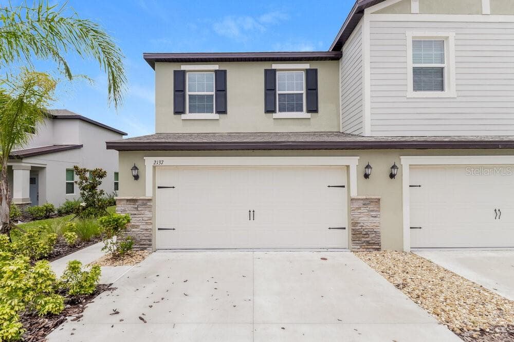 2137 CERULEAN SKY DRIVE LUTZ, FL 33558