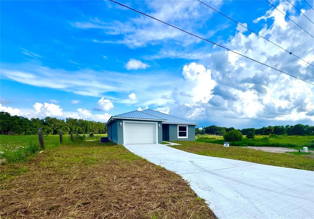 4 BLUE JORDAN ROAD FROSTPROOF, FL 33843