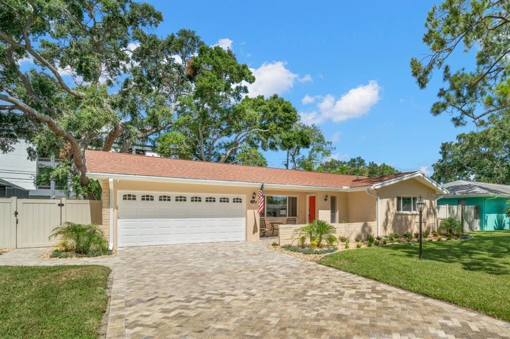 7940 3RD STREET N ST PETERSBURG, FL 33702