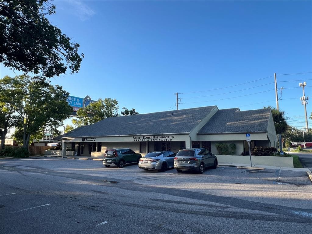 32502 US HIGHWAY 19 N UNIT B PALM HARBOR, FL 34684