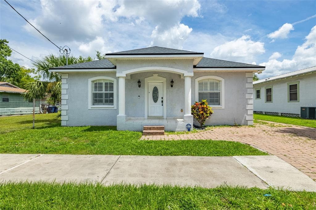 2323 W CHERRY STREET TAMPA, FL 33607