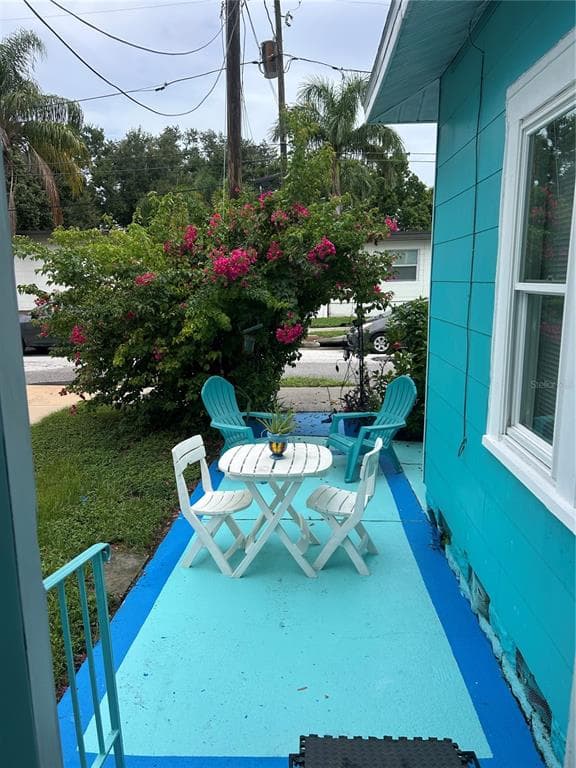 914 N 8TH STREET N ST PETERSBURG, FL 33701